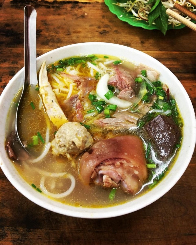 TOP 5 món ăn Việt Nam được yêu thích nhất