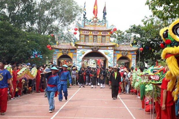 lễ hội văn hóa dân gian truyền thống nổi bật ở miền Trung