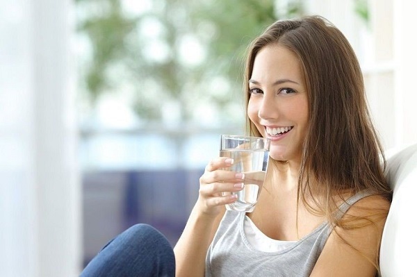 Thải độc cơ thể đúng cách với việc uống đủ nước