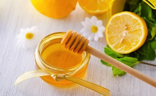 Làm đẹp cùng mật ong thiên nhiên là một trong những phương pháp tự nhiên và hiệu quả để chăm sóc làn da và tóc